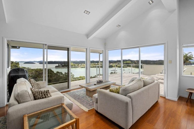 Photo of property in 4 De Haven Street, Opua, 0200