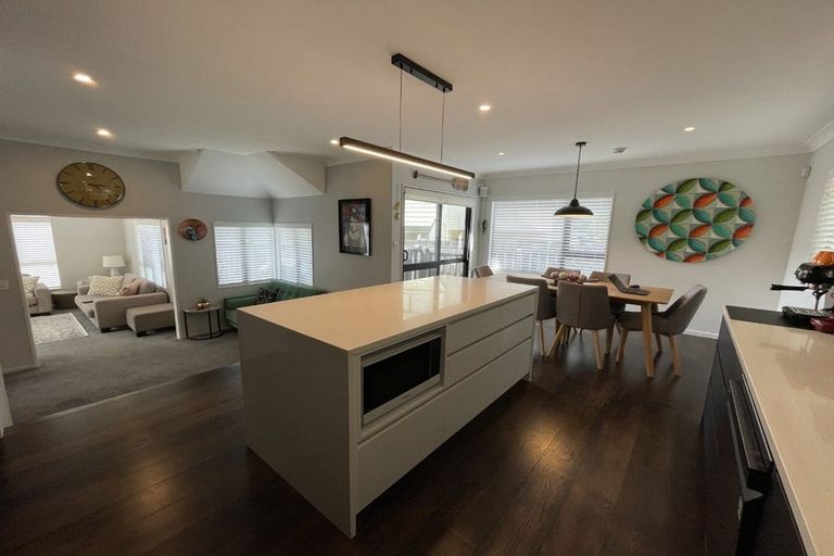 Photo of property in 74 Abilene Crescent, Churton Park, Wellington, 6037