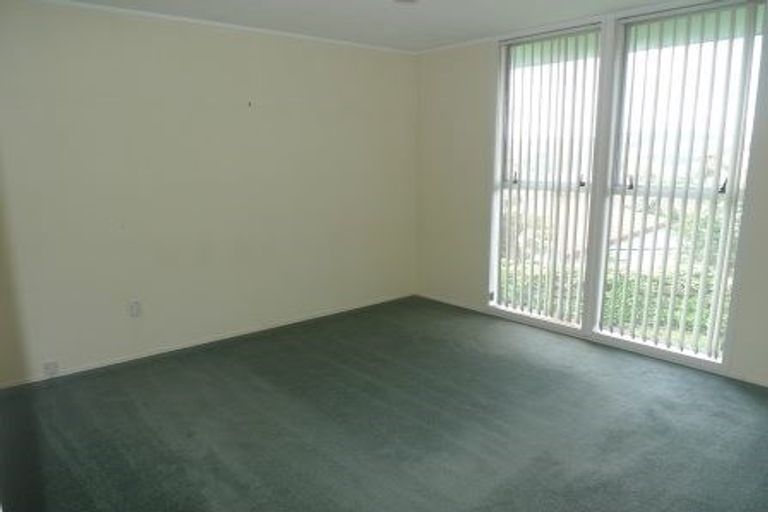 Photo of property in 9 Kerr Grove, Johnsonville, Wellington, 6037