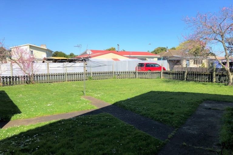 Photo of property in 211-214 Anzac Parade, Whanganui East, Whanganui, 4500