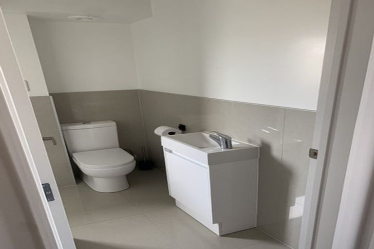 Photo of property in 60 Niu Lane, Te Atatu South, Auckland, 0610