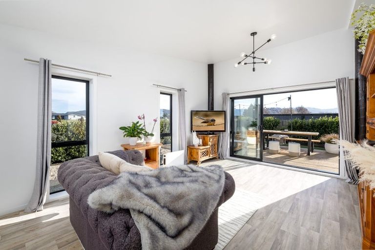 Photo of property in 8 Minnie Street, Waimate, 7980