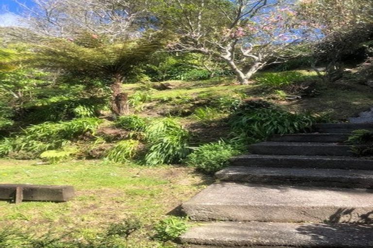 Photo of property in 51 Northland Road, Northland, Wellington, 6012