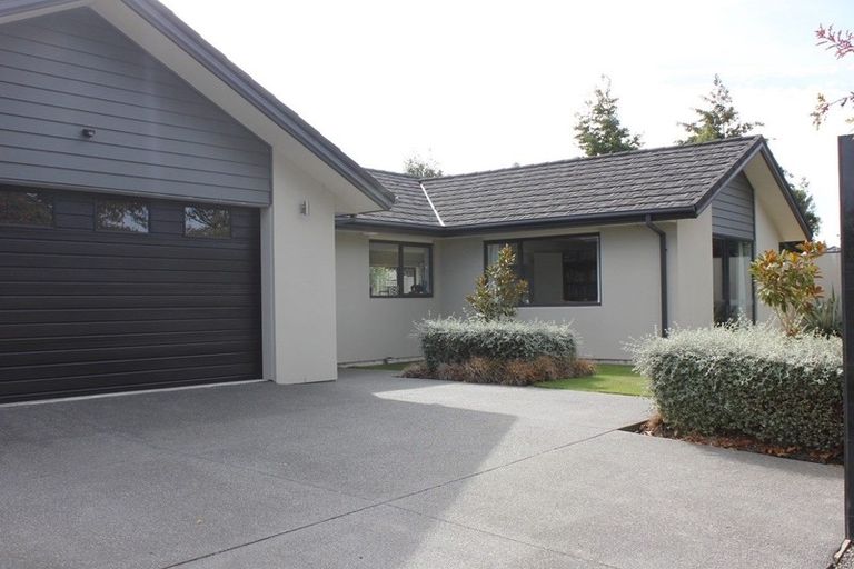 Photo of property in 2 Prebblewood Drive, Prebbleton, 7604