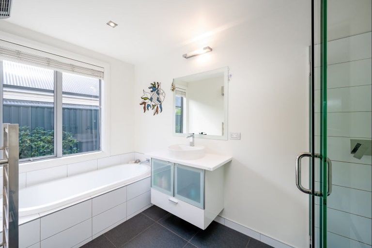 Photo of property in 21a Old Station Avenue, Wanaka, 9305