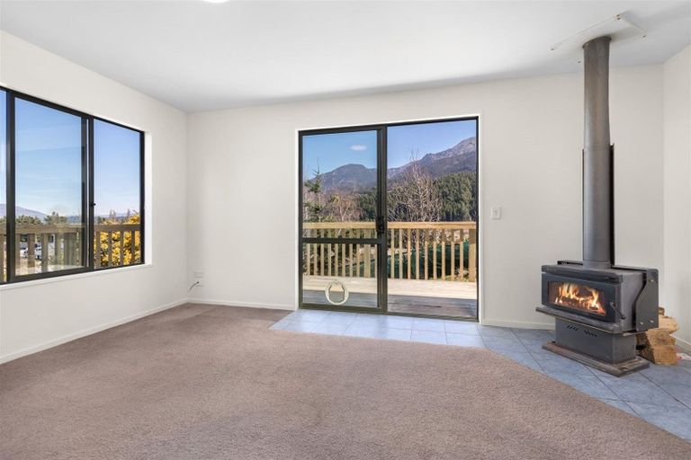 Photo of property in 30 Noema Terrace, Lake Hawea, Wanaka, 9382