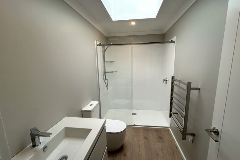 Photo of property in 123 Normandale Road, Normandale, Lower Hutt, 5010