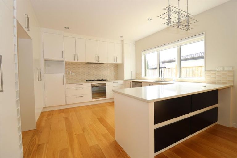 Photo of property in 10 Cahir Place, Flat Bush, Auckland, 2019