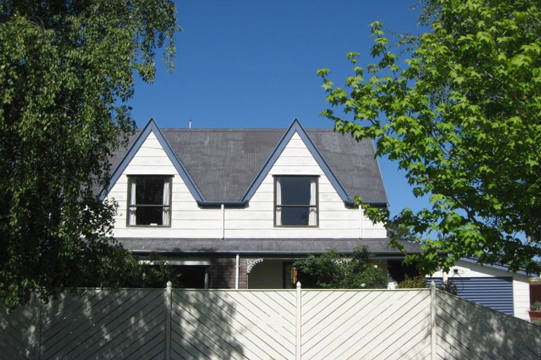 Photo of property in 70 Solomon Avenue, Redwood, Christchurch, 8051