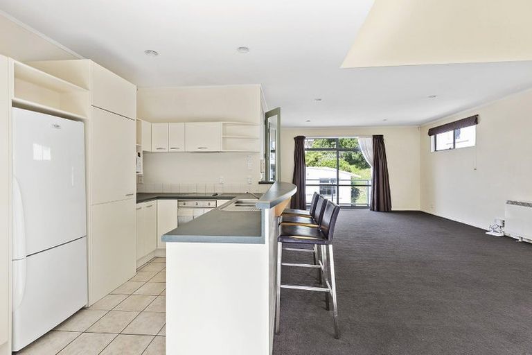 Photo of property in Fernhill Flats, 9/324 The Terrace, Te Aro, Wellington, 6011
