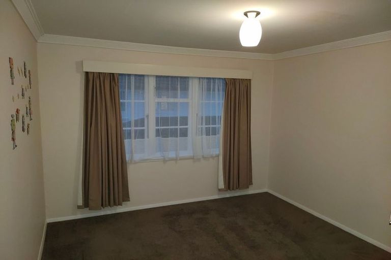 Photo of property in 36 Gibbons Street, Upper Hutt Central, Upper Hutt, 5018