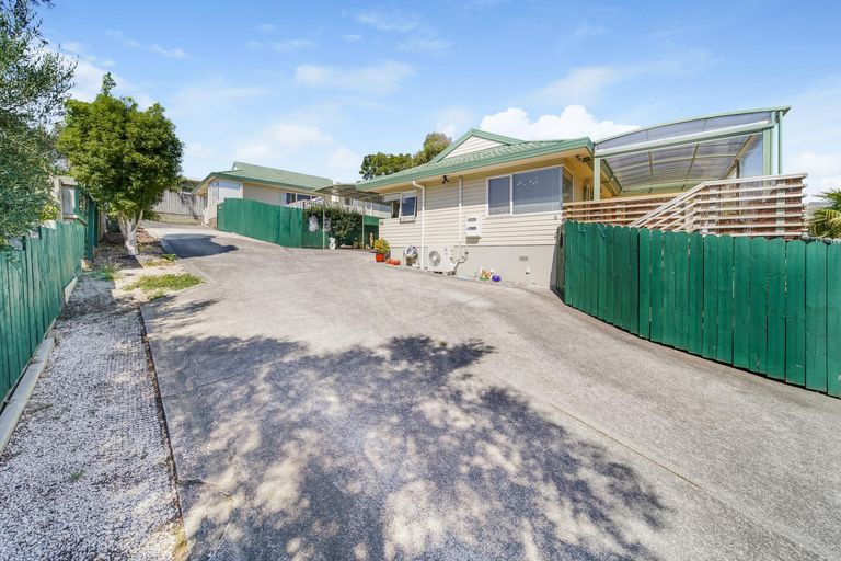 Photo of property in 2/32 Abercrombie Street, Howick, Auckland, 2014