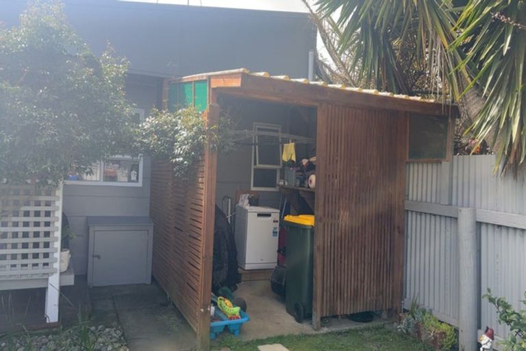 Photo of property in 107 Ryder Crescent, Levin, 5510