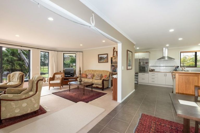 Photo of property in 6 Okura Drive, Kerikeri, 0230