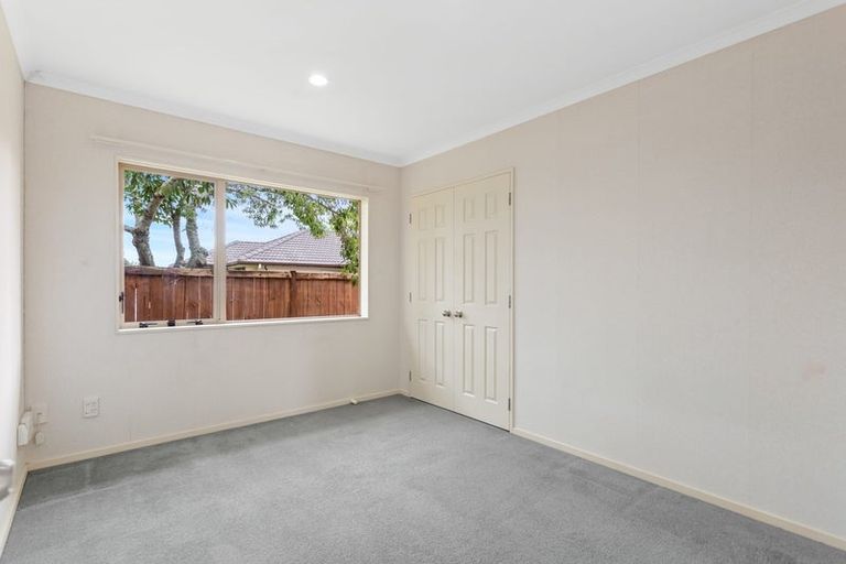 Photo of property in 9 Redcastle Drive, East Tamaki, Auckland, 2013