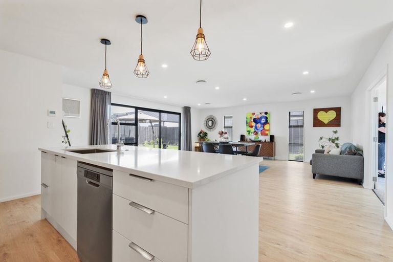 Photo of property in 16 Lusk Street, Rangiora, 7400