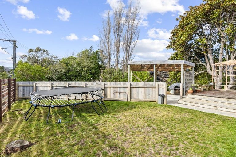 Photo of property in 16 Eatwell Avenue, Paraparaumu Beach, Paraparaumu, 5032