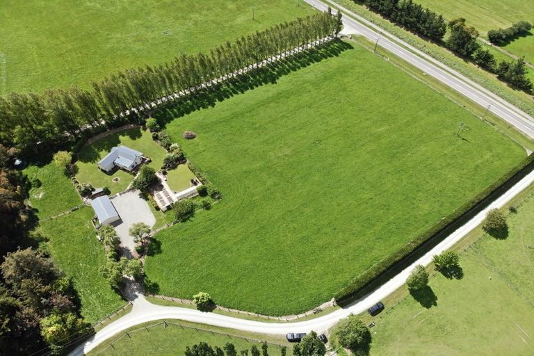 Photo of property in 693 Pleasant Point Highway, Levels, Timaru, 7975