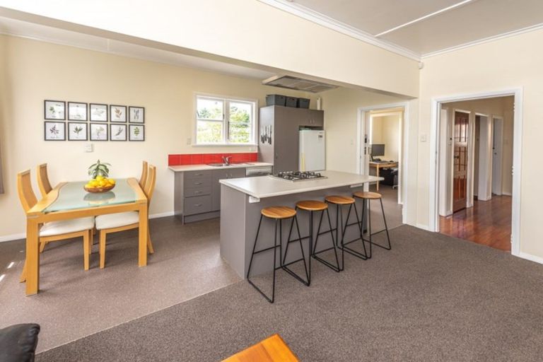 Photo of property in 11 Clapham Place, Whanganui East, Whanganui, 4500