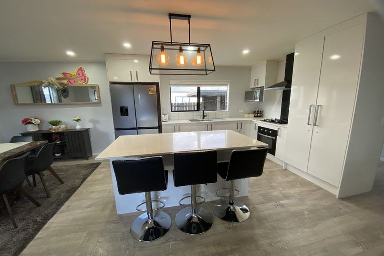 Photo of property in 13a Clarice Place, Takanini, 2112