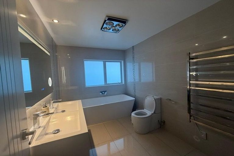 Photo of property in 1 Irongate Avenue, Ranui, Auckland, 0612