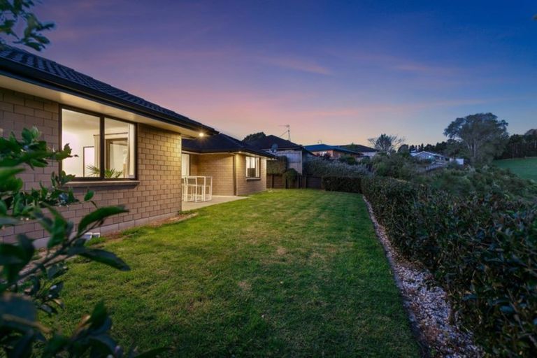 Photo of property in 92 Falcon Drive, Welcome Bay, Tauranga, 3112