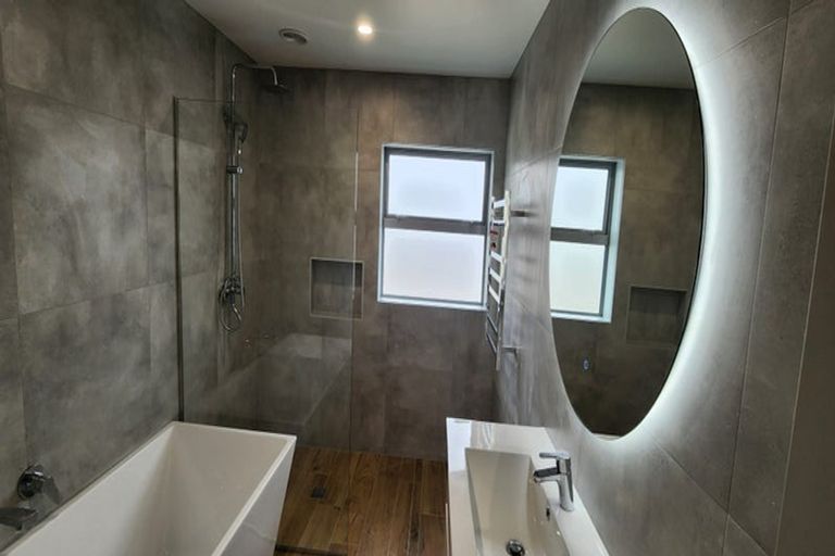 Photo of property in 1 Danden Way, Pukekohe, 2120