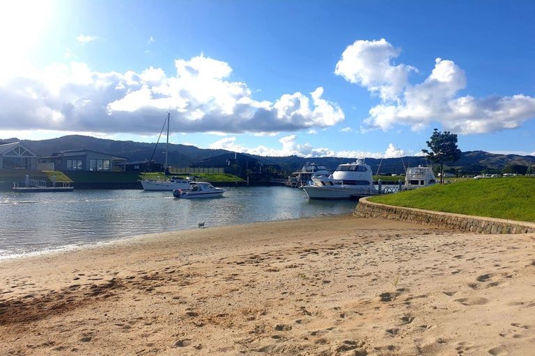 Photo of property in 70 Leeward Drive, Whitianga, 3510