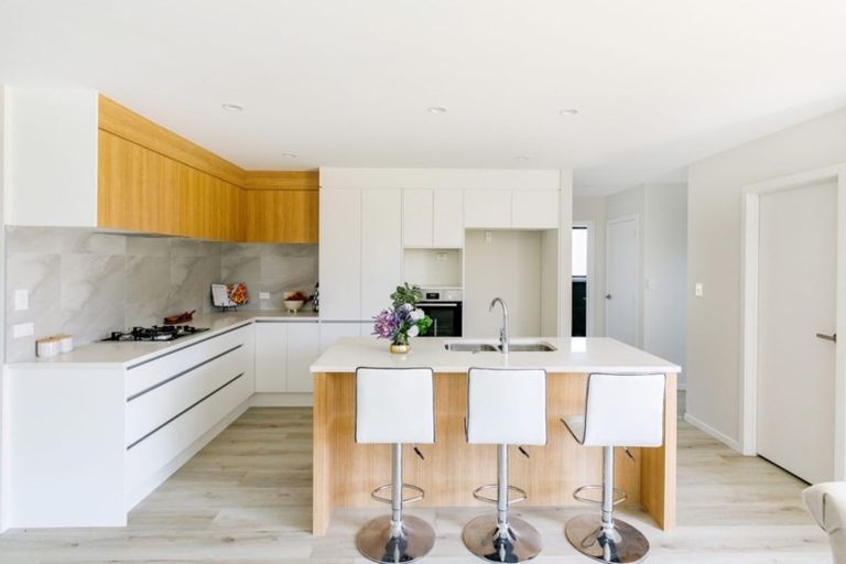 Photo of property in 11 Zadar Street, Kumeu, 0810