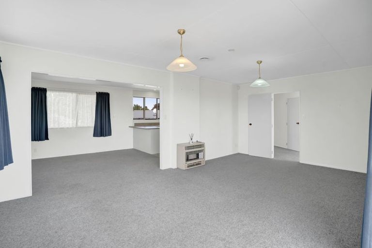 Photo of property in 12 Silby Street, Waitara, 4320