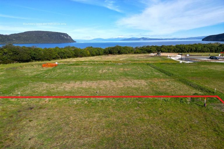 Photo of property in 12 Broadleaf Way, Kinloch, 3377