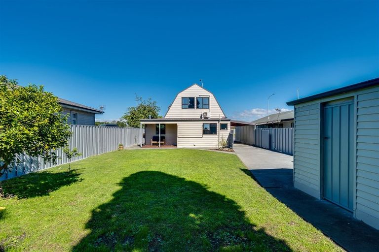 Photo of property in 104a Meeanee Road, Taradale, Napier, 4112