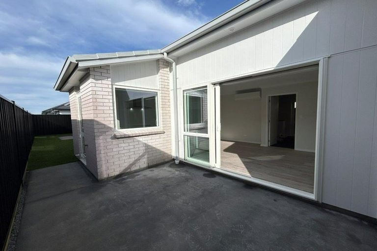 Photo of property in 4 Manhattan Crescent, Papamoa, 3118