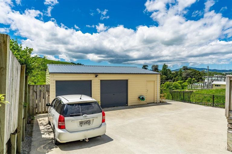 Photo of property in Hurndall Street East, Maungaturoto, 0520