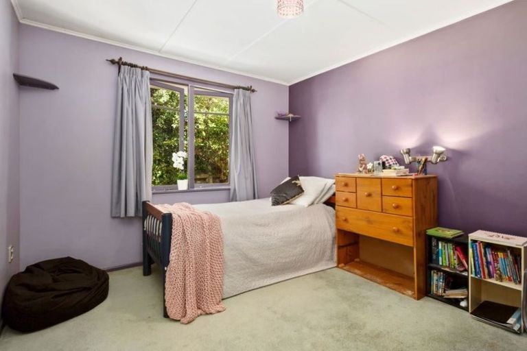 Photo of property in 32a Kopara Grove, Stokes Valley, Lower Hutt, 5019