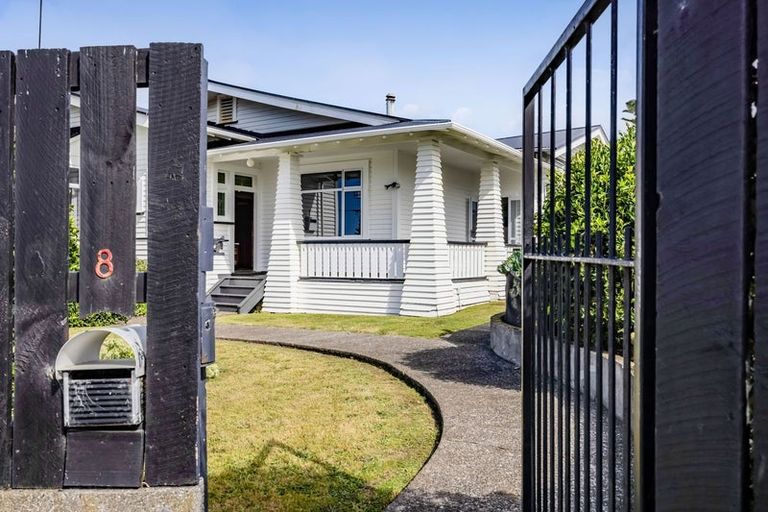 Photo of property in 8 Lincoln Street, Patea, 4520