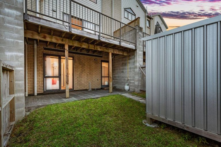 Photo of property in St Claire Village, 10/172 Mcleod Road, Te Atatu South, Auckland, 0610