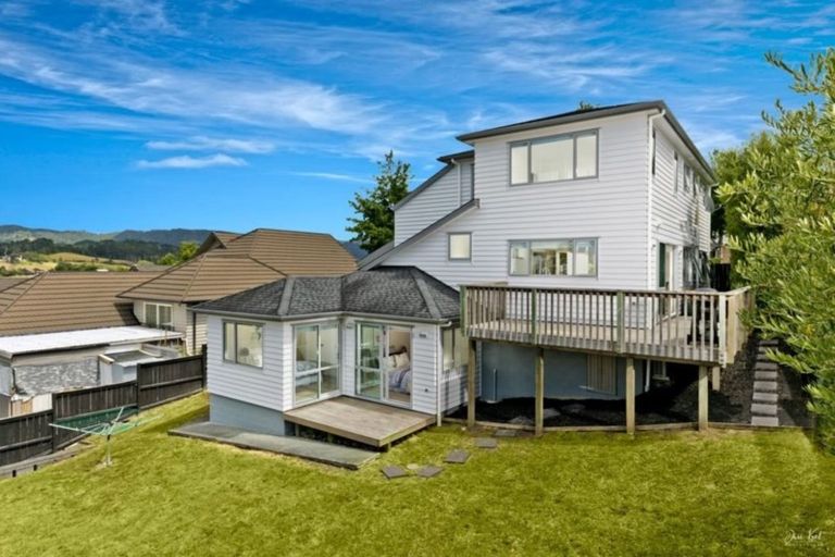 Photo of property in 18 Virginia Street, Henderson, Auckland, 0612