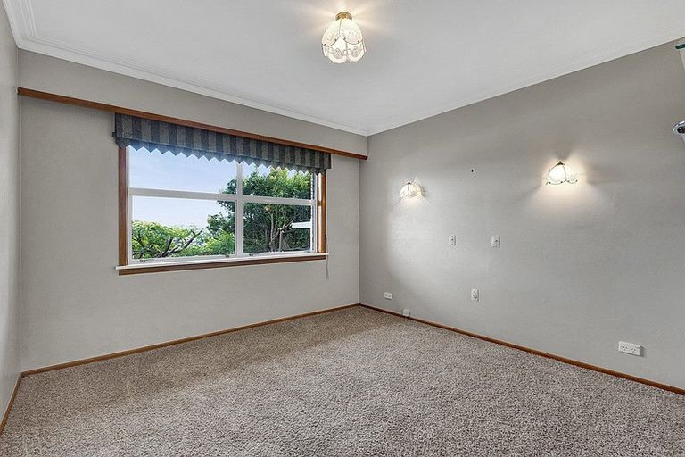 Photo of property in 83a Eliot Street, New Plymouth, 4310