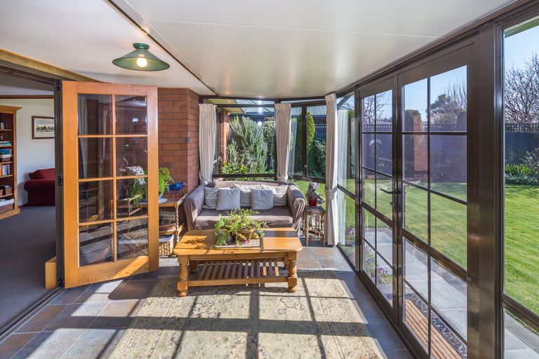 Photo of property in 19 Tivoli Place, Bishopdale, Christchurch, 8053