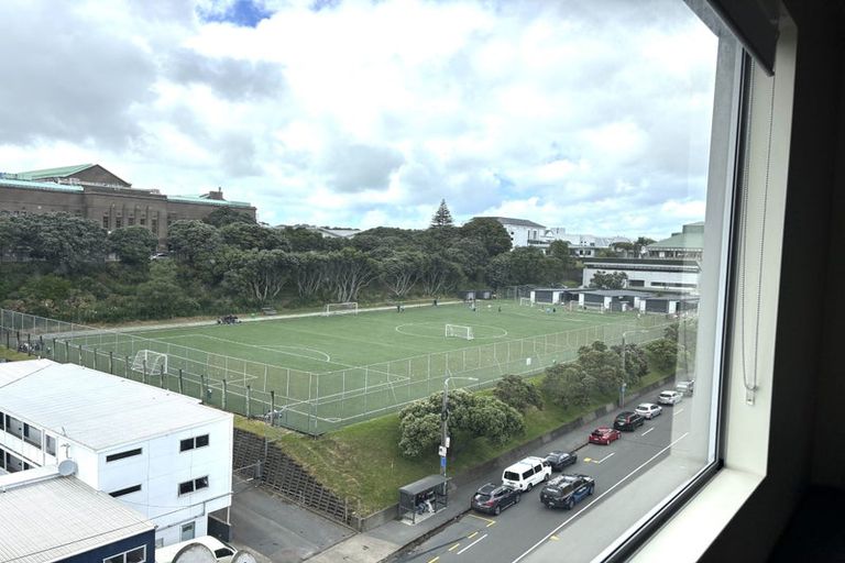 Photo of property in 240 Taranaki Street, Mount Cook, Wellington, 6011