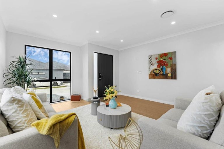 Photo of property in 2 Mulligan Lane, Opaheke, 2113