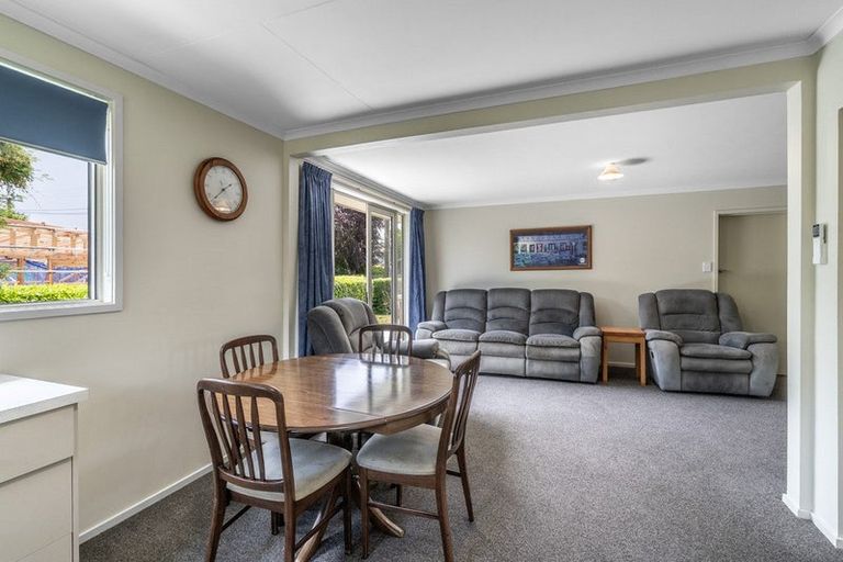 Photo of property in 42 Newburn Street, Waikaia, 9778