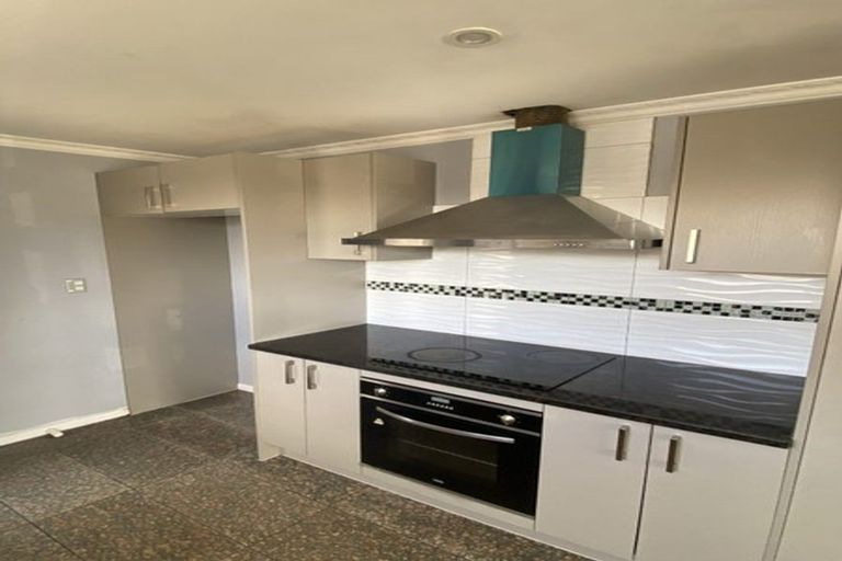 Photo of property in 20 Henwood Road, Mangere East, Auckland, 2024