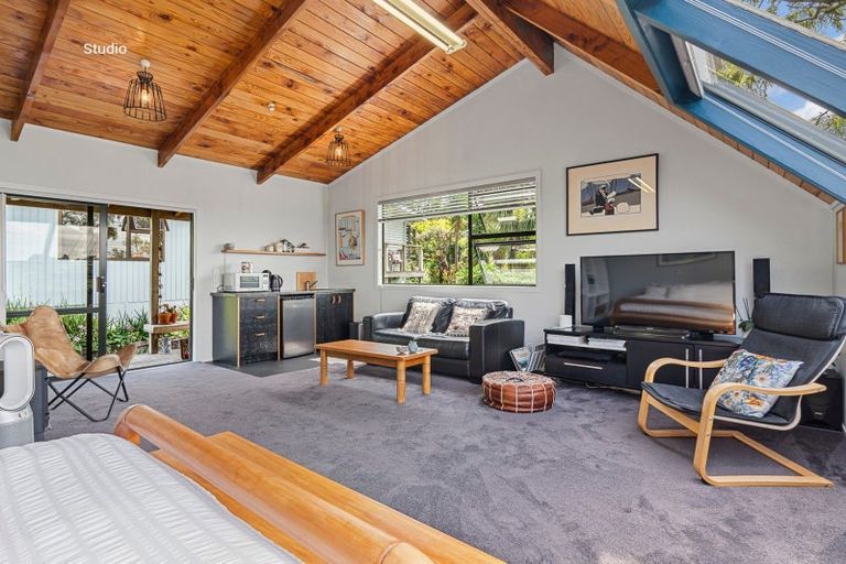 Photo of property in 3h Wallace Place, Westown, New Plymouth, 4310