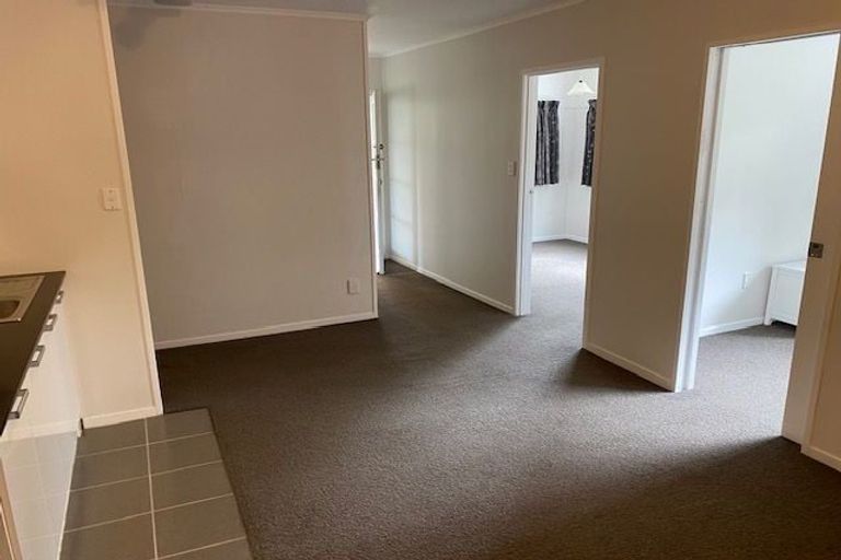 Photo of property in 2/27 Salem Place, Torbay, Auckland, 0630