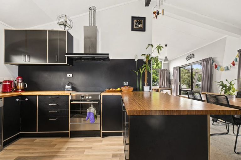 Photo of property in 16 Milton Grove, Owhata, Rotorua, 3010