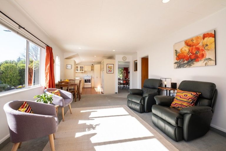 Photo of property in 60 Lucknow Road, Havelock North, 4130