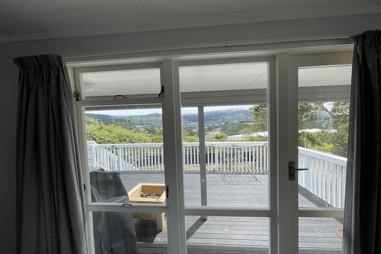 Photo of property in 96 Jamaica Drive, Grenada North, Wellington, 5028