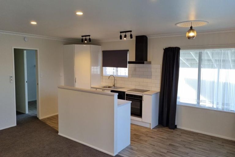 Photo of property in 34 Sequoia Crescent, Owhata, Rotorua, 3010